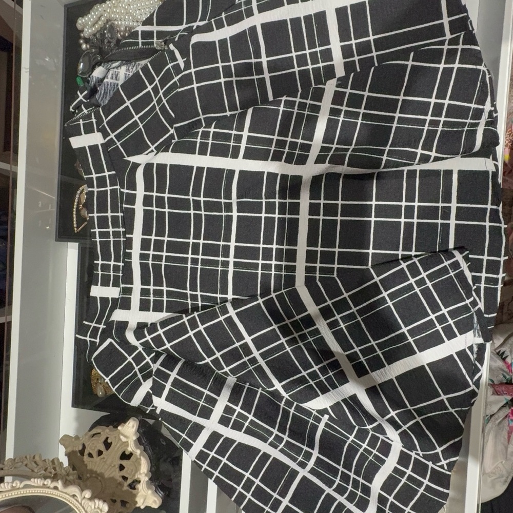 Black and White Grid Pattern Skirt